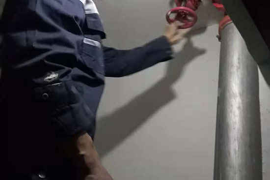 消防工程施工，管道井的檢修門需要使用防火門嗎？